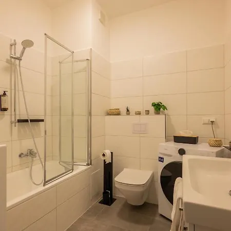 شقة Maremar - Style Im Zentrum - Luxus Boxspringbett - Kueche - Arbeitsplatz - Highspeed Wlan