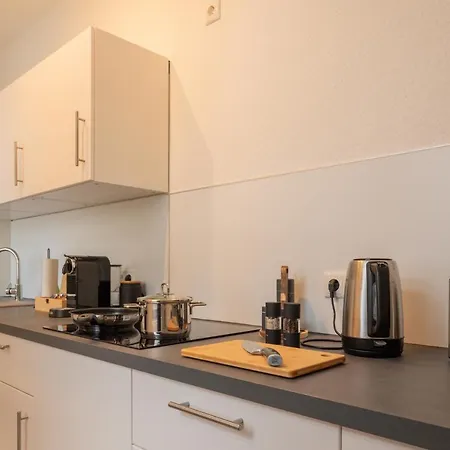 Maremar - Style Im Zentrum - Luxus Boxspringbett - Kueche - Arbeitsplatz - Highspeed Wlan *