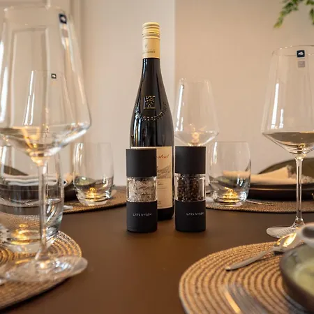 Maremar - Style Im Zentrum - Luxus Boxspringbett - Kueche - Arbeitsplatz - Highspeed Wlan * غيرا