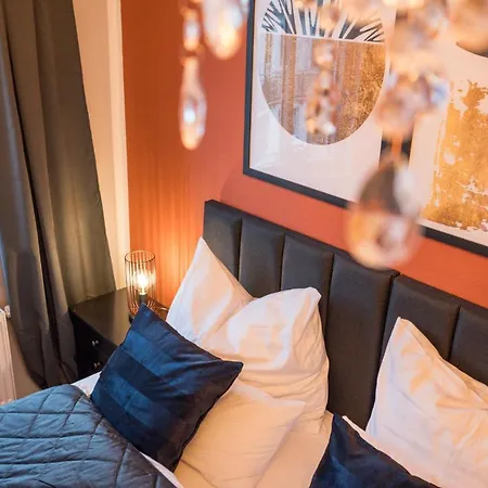 Apartment Maremar - Style Im Zentrum - Luxus Boxspringbett - Kueche - Arbeitsplatz - Highspeed Wlan Gera