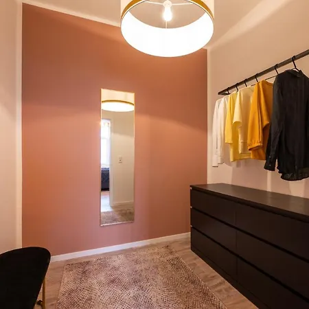 Apartment Maremar - Style Im Zentrum - Luxus Boxspringbett - Kueche - Arbeitsplatz - Highspeed Wlan