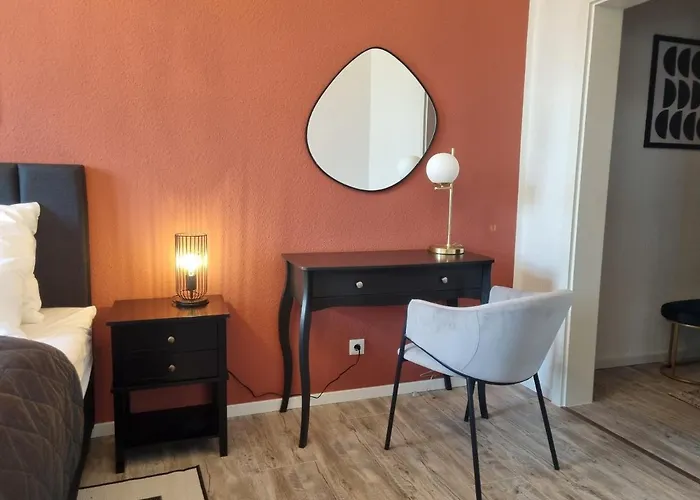 Maremar - Style Im Zentrum - Luxus Boxspringbett - Kueche - Arbeitsplatz - Highspeed Wlan Apartment *