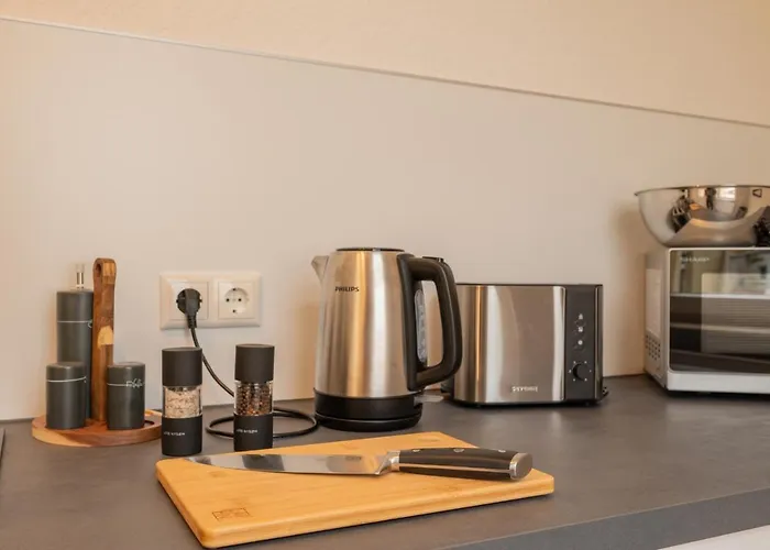 Maremar - Style Im Zentrum - Luxus Boxspringbett - Kueche - Arbeitsplatz - Highspeed Wlan