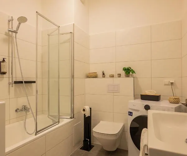 Apartment Maremar - Style Im Zentrum - Luxus Boxspringbett - Kueche - Arbeitsplatz - Highspeed Wlan