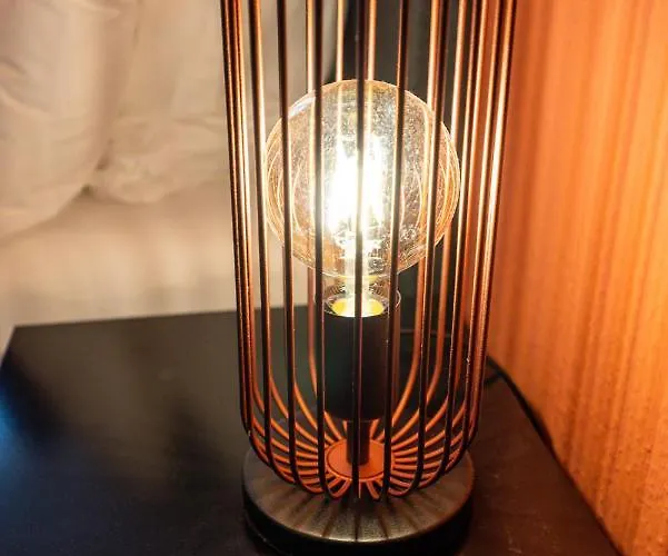 Maremar - Style Im Zentrum - Luxus Boxspringbett - Kueche - Arbeitsplatz - Highspeed Wlan Gera