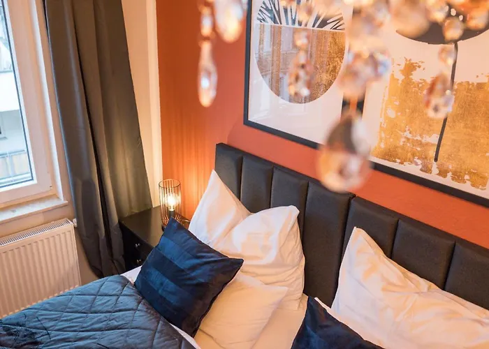 Apartment Maremar - Style Im Zentrum - Luxus Boxspringbett - Kueche - Arbeitsplatz - Highspeed Wlan Gera